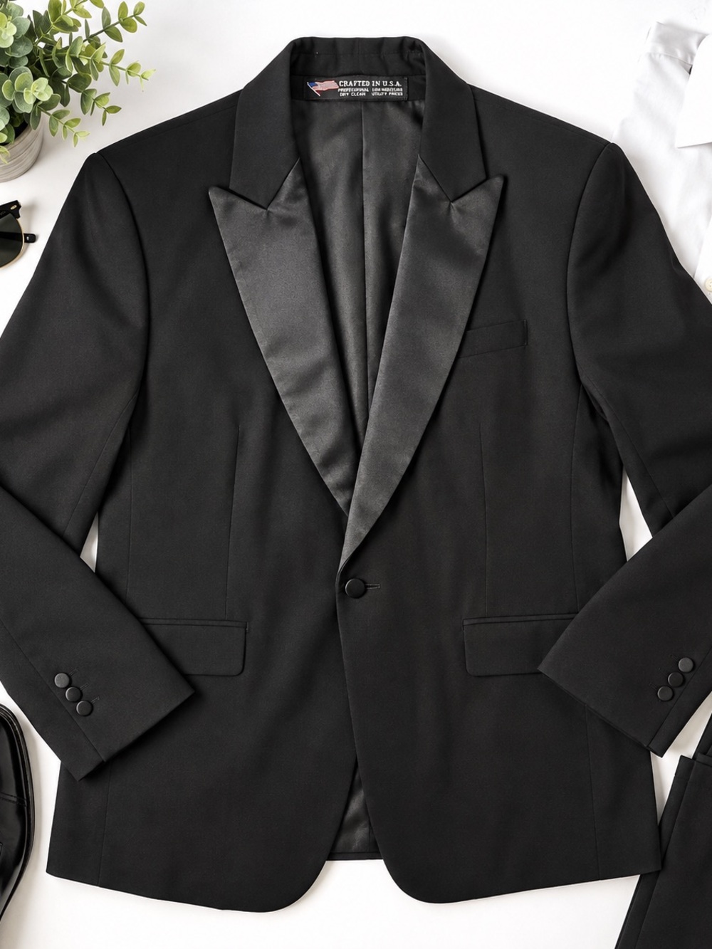 Raffinati Men’s Black Tuxedo Jacket Satin Peak Lapel Made in USA Formal